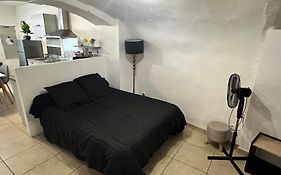 F1 rez de chaussée au cœur de Pont-Saint Esprit